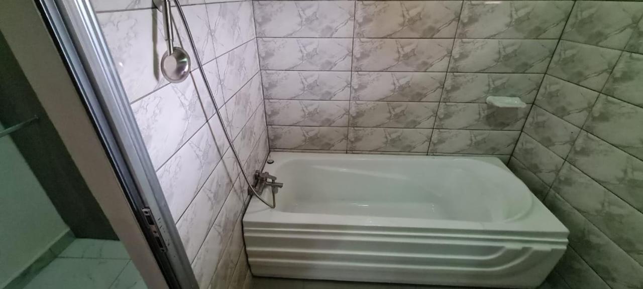 Residence Diakhaby Конакрі Екстер'єр фото